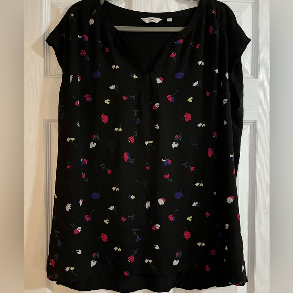 REITMANS TOP SIZE  XXL  IN LIKE NEW CONDITION